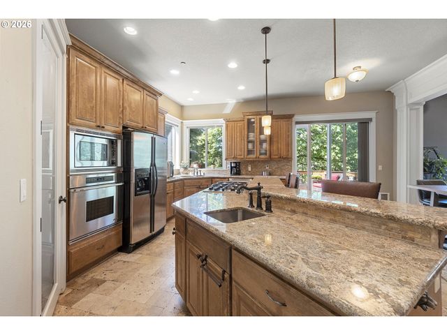 12032 Se DEERHAVEN Dr, Portland, OR 97266