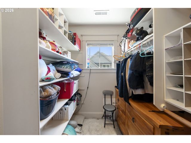 12032 Se DEERHAVEN Dr, Portland, OR 97266