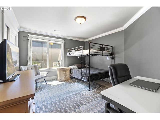 12032 Se DEERHAVEN Dr, Portland, OR 97266