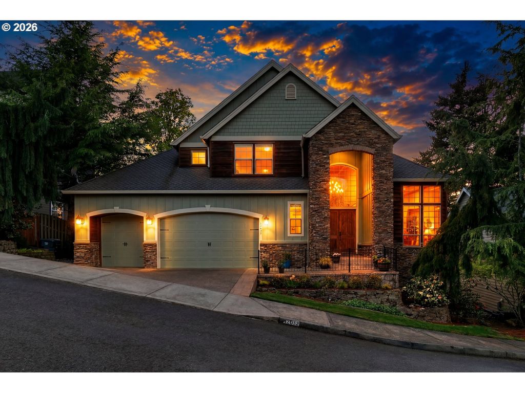 12032 Se DEERHAVEN Dr, Portland, OR 97266