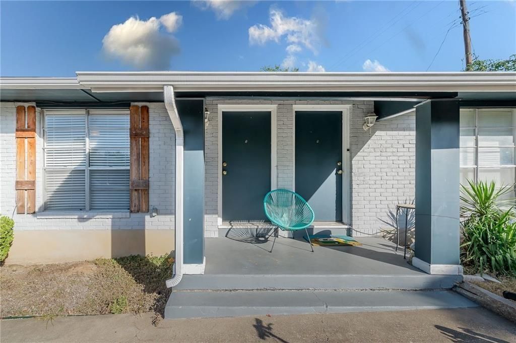 2712 Saint Edwards CIR, Austin, TX 78704