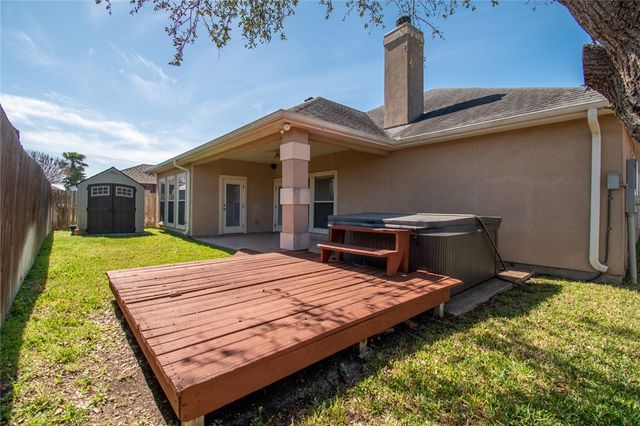 8314 Hailey Ct, Corpus Christi, TX 78414