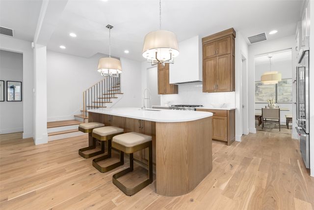 7523 Robin Road, Dallas, TX 75209