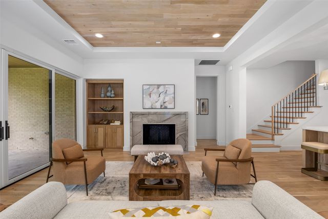 7523 Robin Road, Dallas, TX 75209