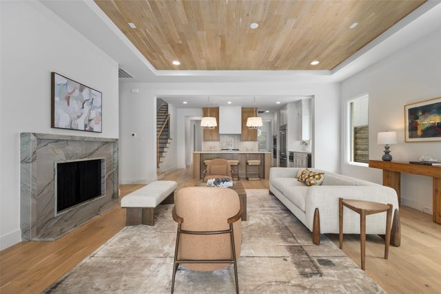 7523 Robin Road, Dallas, TX 75209