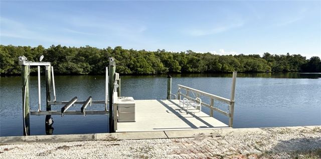 7127 MOUNT PINEY ROAD NE 718, St Petersburg, FL 33702