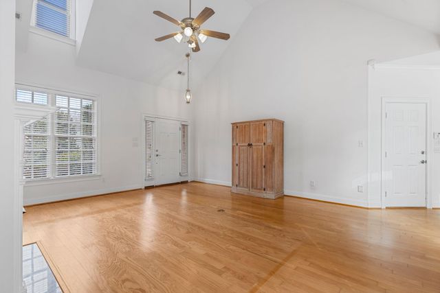 257 Arbours Commons Ct, Spartanburg, SC 29307