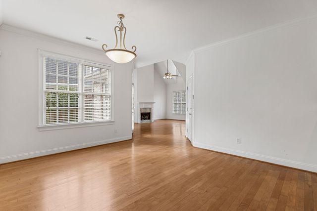 257 Arbours Commons Ct, Spartanburg, SC 29307