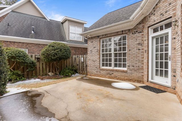 257 Arbours Commons Ct, Spartanburg, SC 29307