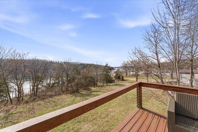 64 Chickasaw Lane, Lampe, MO 65681