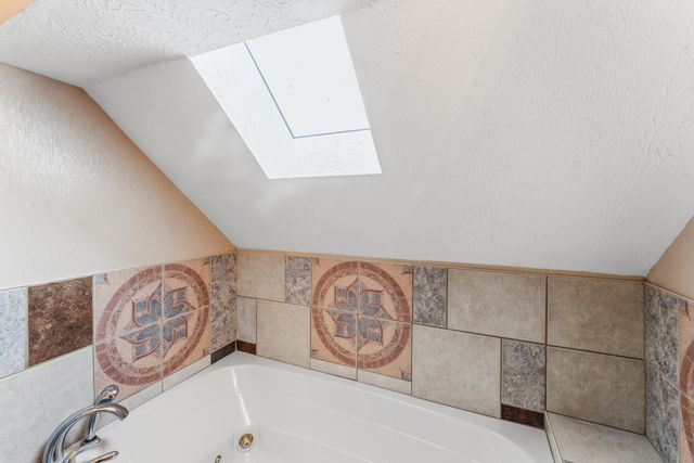 64 Chickasaw Lane, Lampe, MO 65681