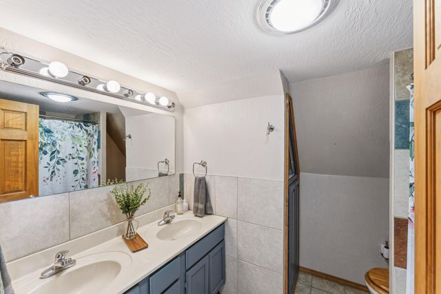 64 Chickasaw Lane, Lampe, MO 65681