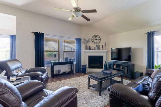 1233 Agape Drive, Haslet, TX 76052