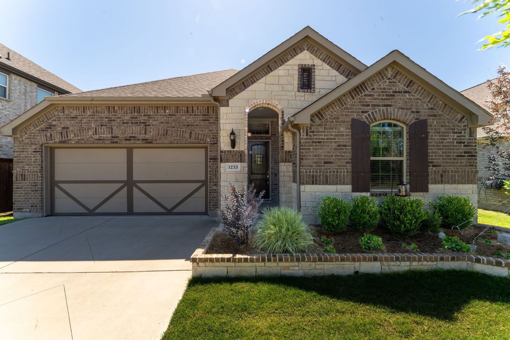 1233 Agape Drive, Haslet, TX 76052