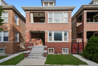 6933 S Washtenaw Avenue, Chicago, IL 60629