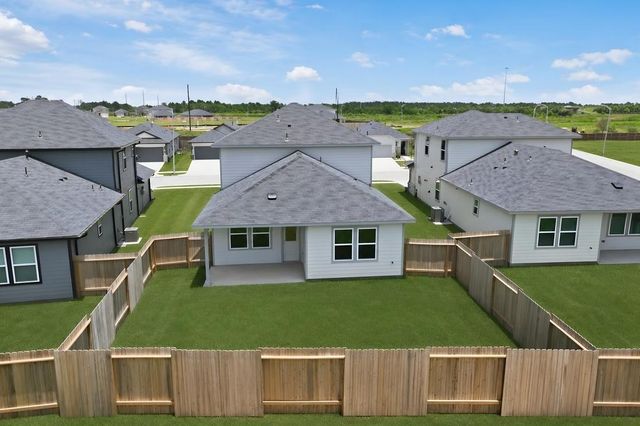 18007 Lasso Mills Drive, Hockley, TX 77447