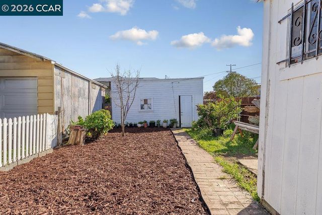 1100 Pennsylvania Ave, Richmond, CA 94801