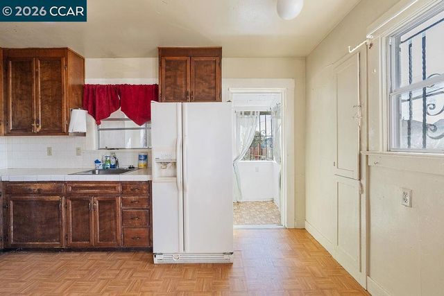 1100 Pennsylvania Ave, Richmond, CA 94801