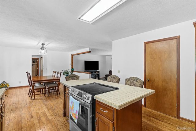 6699 E Lansing Road, Vernon Village, MI 48429