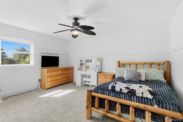 6699 E Lansing Road, Vernon Village, MI 48429