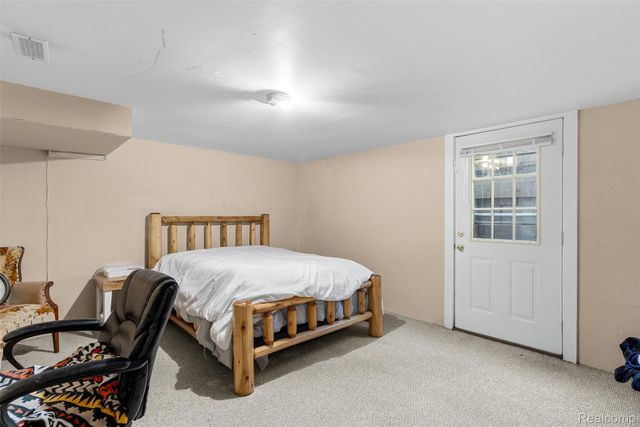 6699 E Lansing Road, Vernon Village, MI 48429