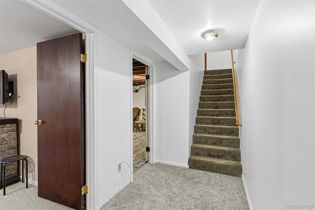 6699 E Lansing Road, Vernon Village, MI 48429