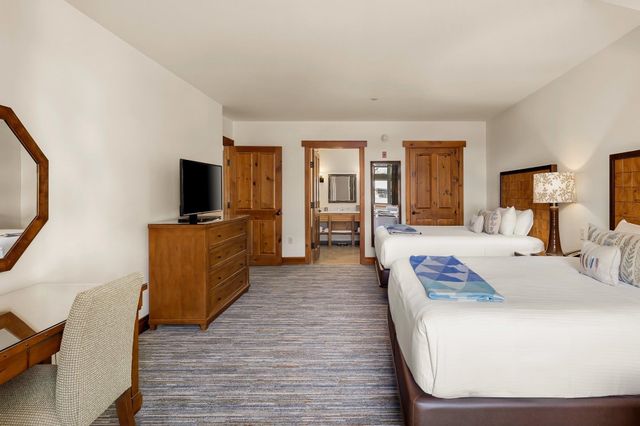 7412 Mountain Rd Unit 407, Stowe, VT 05672