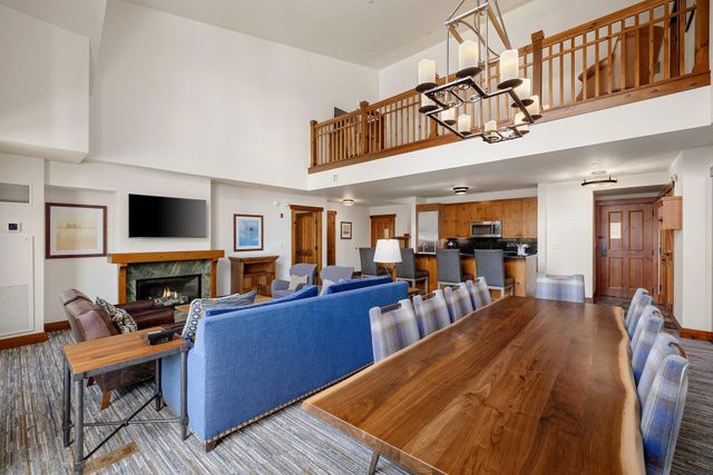 7412 Mountain Rd Unit 407, Stowe, VT 05672