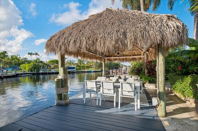 2131 NE 15th Ter, Wilton Manors, FL 33305