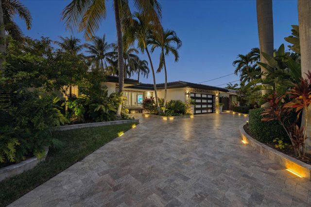 2131 NE 15th Ter, Wilton Manors, FL 33305