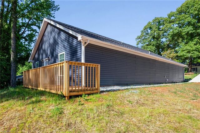 4311 Mineral Avenue, Winston-salem, NC 27105