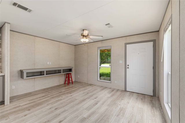601 E Reynosa, De Leon, TX 76444
