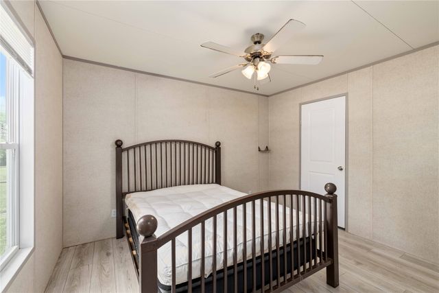 601 E Reynosa, De Leon, TX 76444