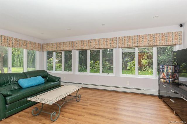 148 Lincoln Street, Garden City, NY 11530