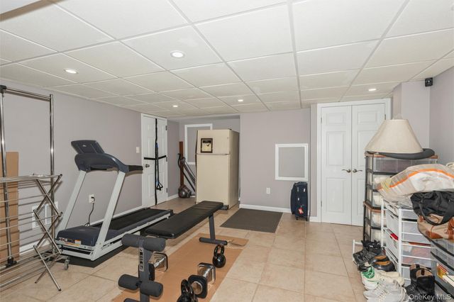 148 Lincoln Street, Garden City, NY 11530