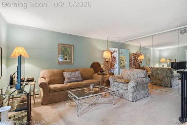 27221 Apple Tree Lane, Franklin Village, MI 48025