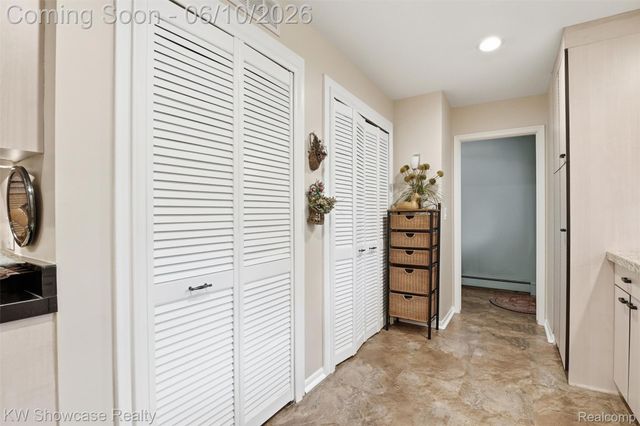 27221 Apple Tree Lane, Franklin Village, MI 48025
