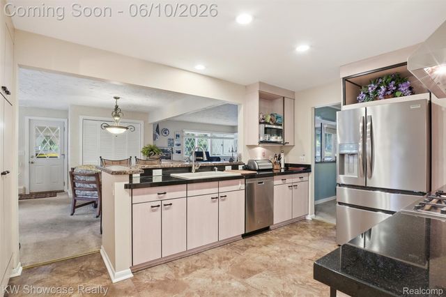 27221 Apple Tree Lane, Franklin Village, MI 48025