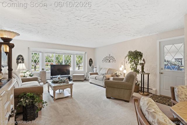 27221 Apple Tree Lane, Franklin Village, MI 48025