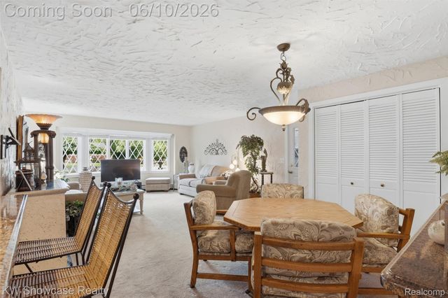 27221 Apple Tree Lane, Franklin Village, MI 48025