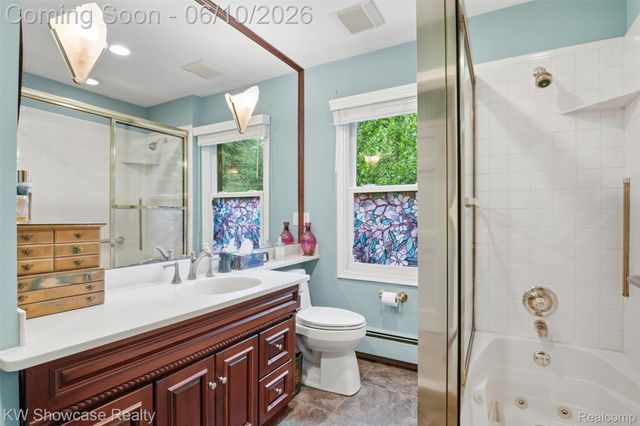 27221 Apple Tree Lane, Franklin Village, MI 48025