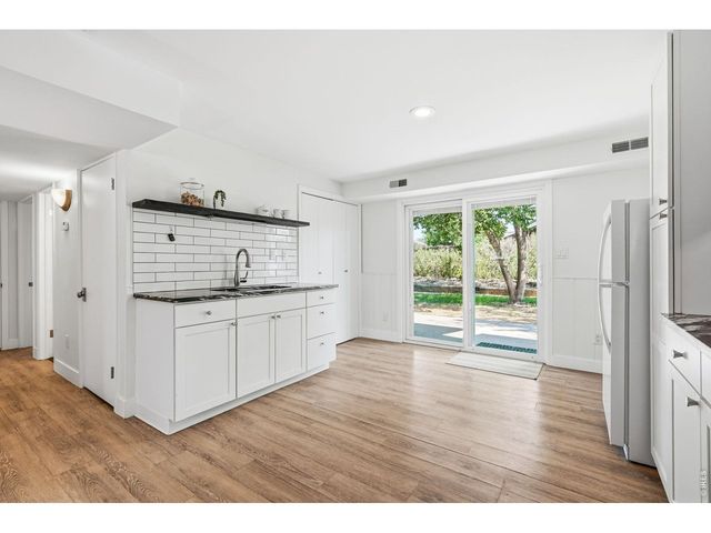 3525 Lakeview Cir, Longmont, CO 80503