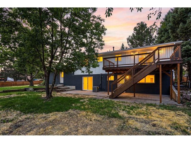 3525 Lakeview Cir, Longmont, CO 80503