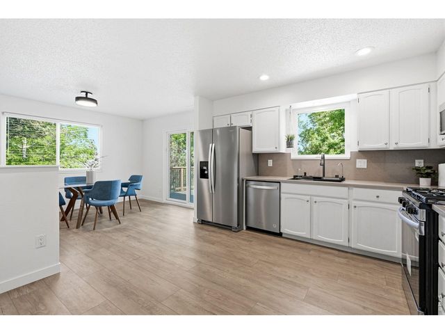 3525 Lakeview Cir, Longmont, CO 80503