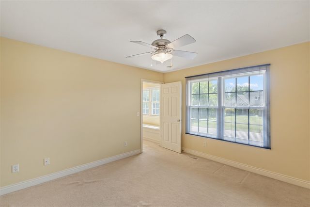 3700 Oakharbor Street, Kalamazoo, MI 49009