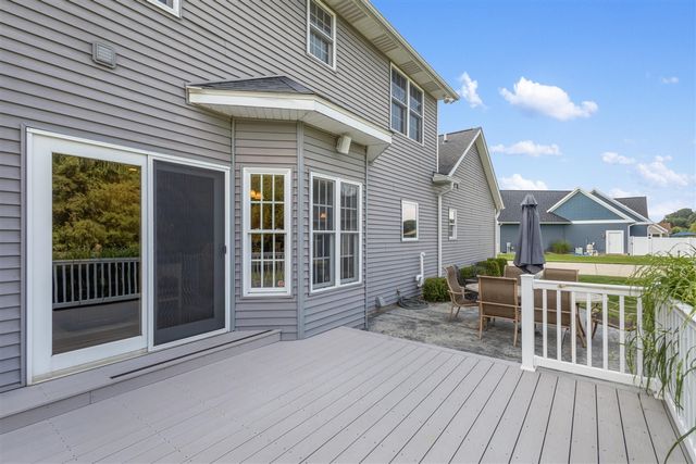 3700 Oakharbor Street, Kalamazoo, MI 49009