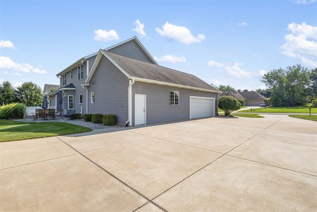 3700 Oakharbor Street, Kalamazoo, MI 49009