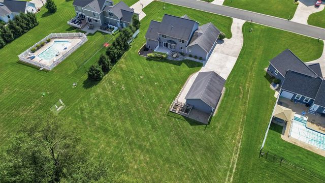 3700 Oakharbor Street, Kalamazoo, MI 49009