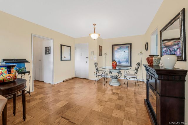 1523 Central Park Avenue 12c, Yonkers, NY 10710