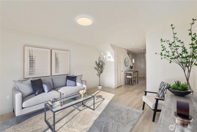 1032 2 Guard Street, Friday Harbor, WA 98250